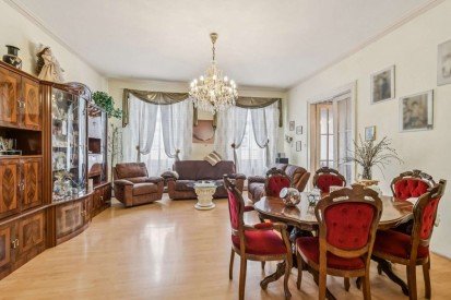 Hauptbild 5 Zimmerwohnung 150 m2 in zentraler Toplage Wiesbaden Innenstadt